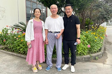 Mr. He Shijun ผู้ก่อตั้ง JINHAILUO เยี่ยมชม ZHOUSHAN JWELL Screw&Barrel Co.,LTD
